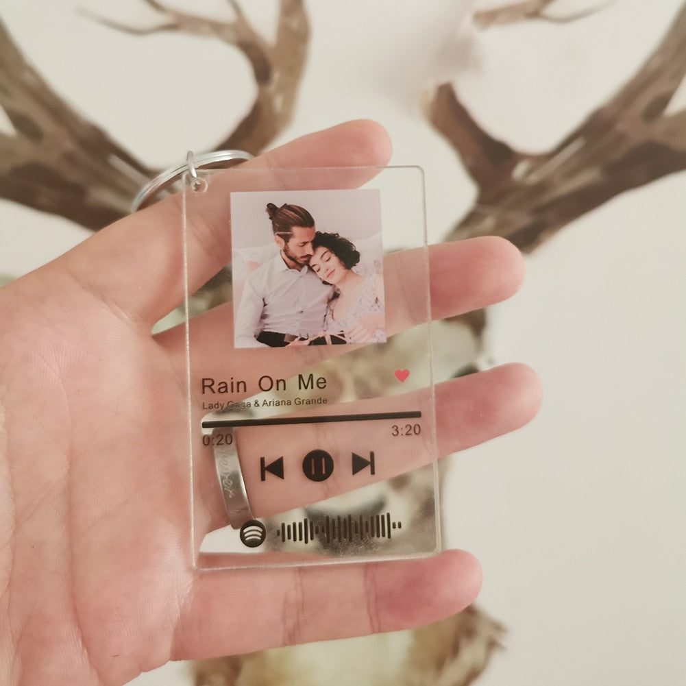 Cute keychain with personalized Photo and Music